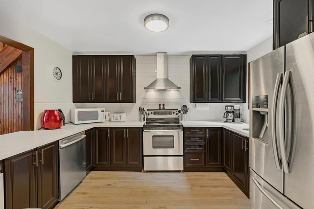 ba722daa bc75 484e bcbf c50ff7cafee4